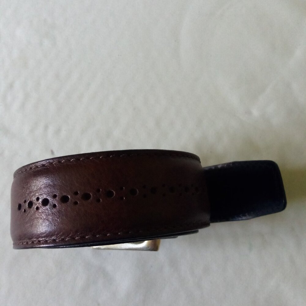 Allen Edmonds Mens brown leather belt size 42.